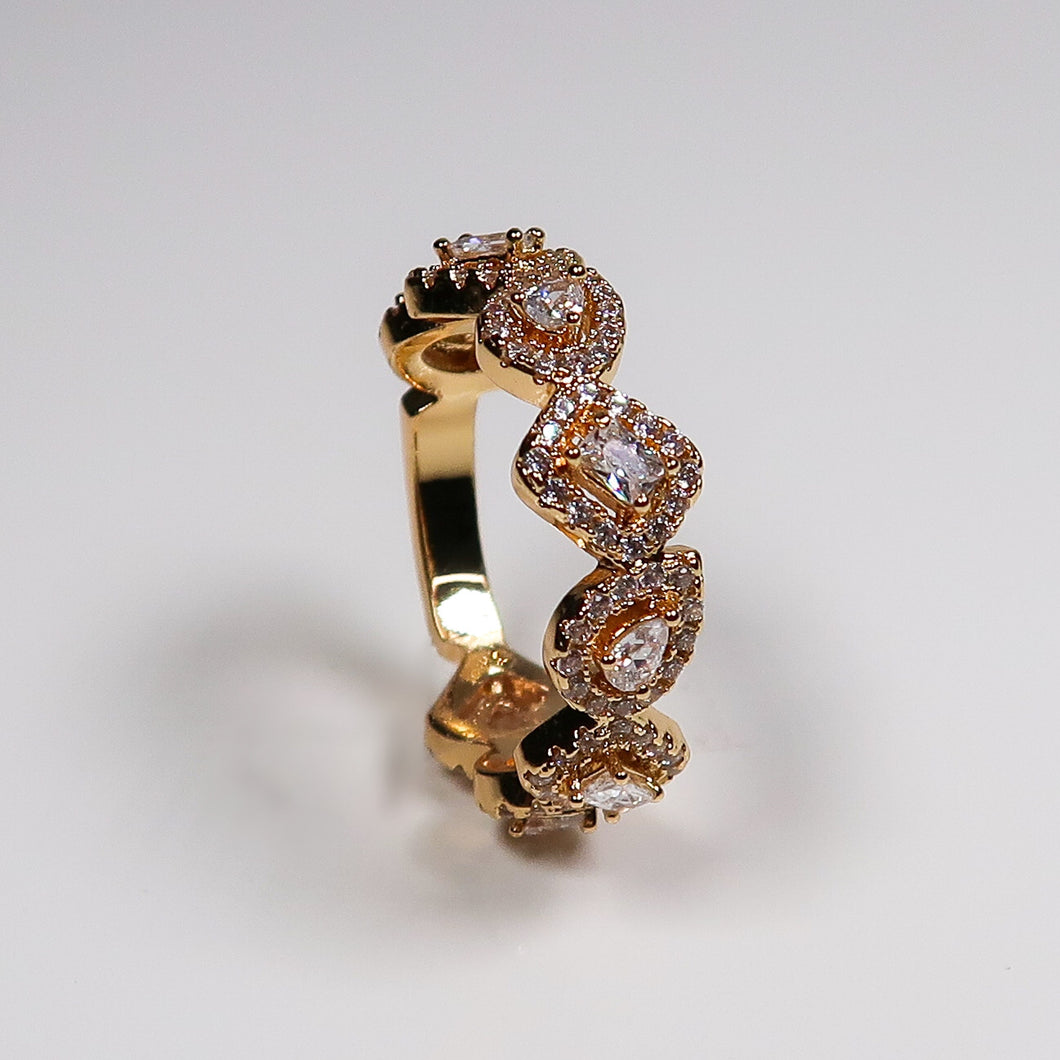 Izzy Square And Oval Ring - Gold